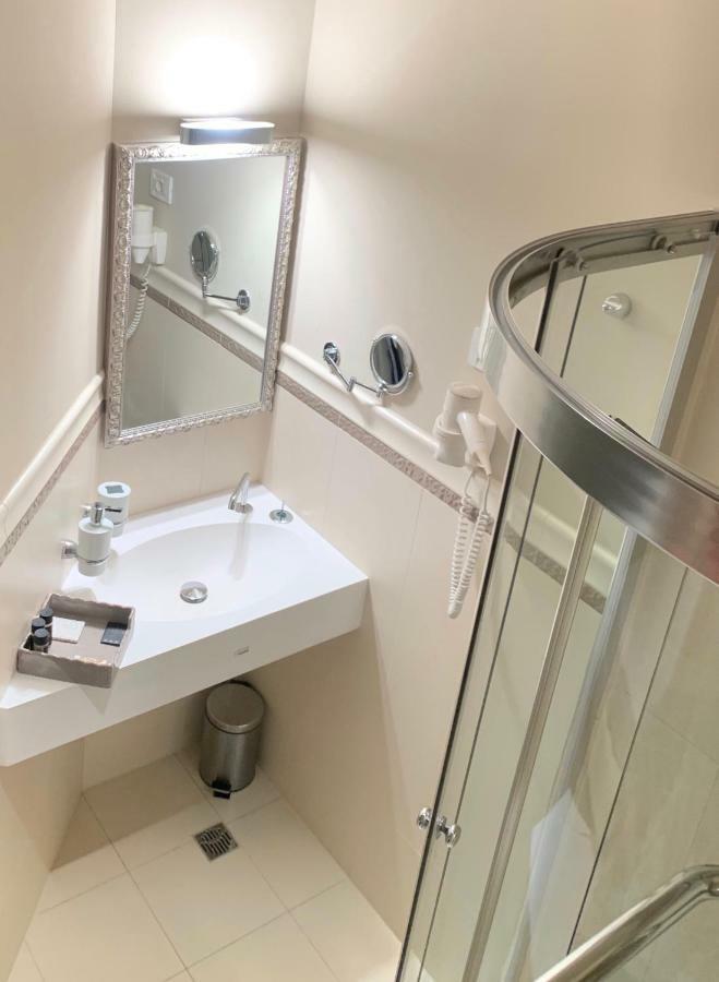 Hotel & Spa Celigo Portorož Rom bilde